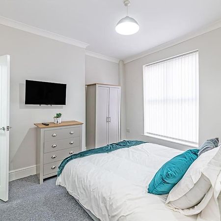 Luxury 5 Bedroom Holiday Home Within 프레스캇 외부 사진
