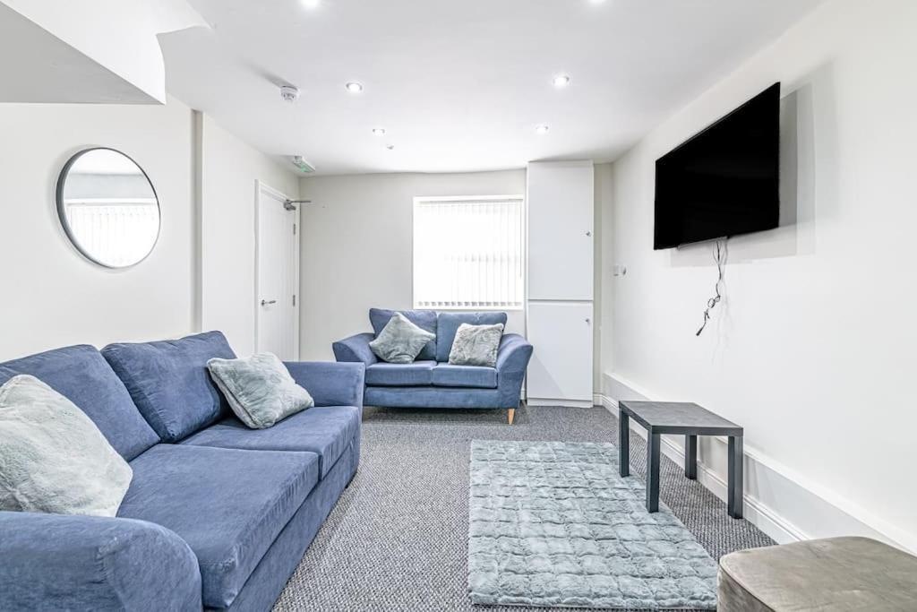 Luxury 5 Bedroom Holiday Home Within 프레스캇 외부 사진